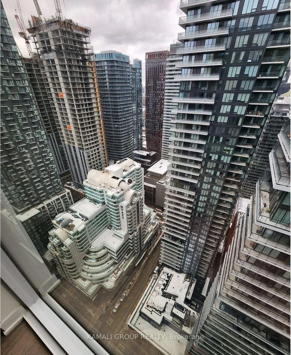 Photo 8 of Unit 3707, 357 King Street W, Toronto, Waterfront Communities — HOMEH