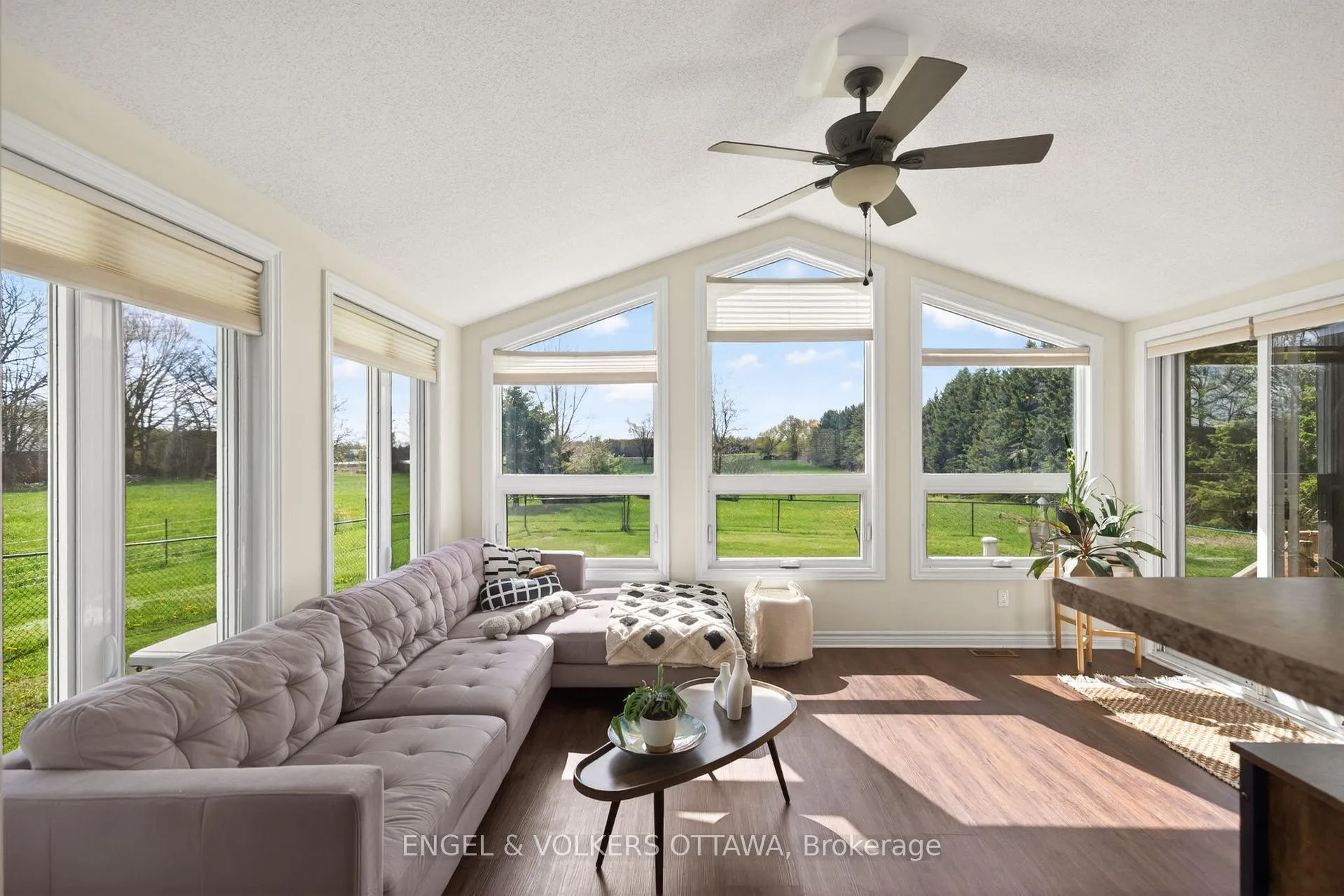Photo 16 of 6042 Dobson Lane, Ottawa, Goulbourn Twp From Franktown Rd/South To Rideau — HOMEH