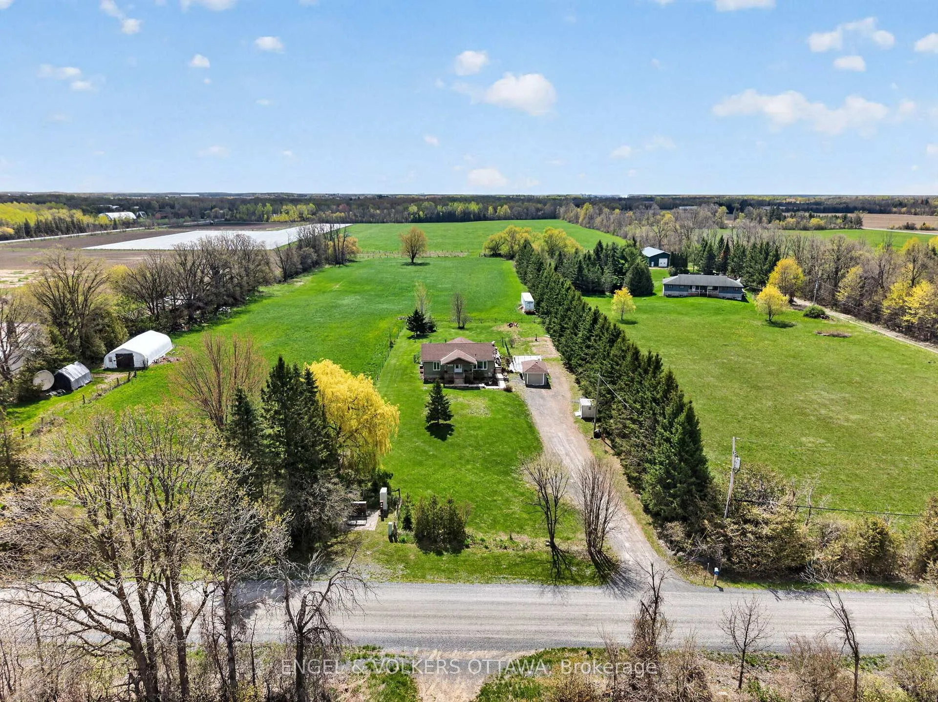 Photo 41 of 6042 Dobson Lane, Ottawa, Goulbourn Twp From Franktown Rd/South To Rideau — HOMEH