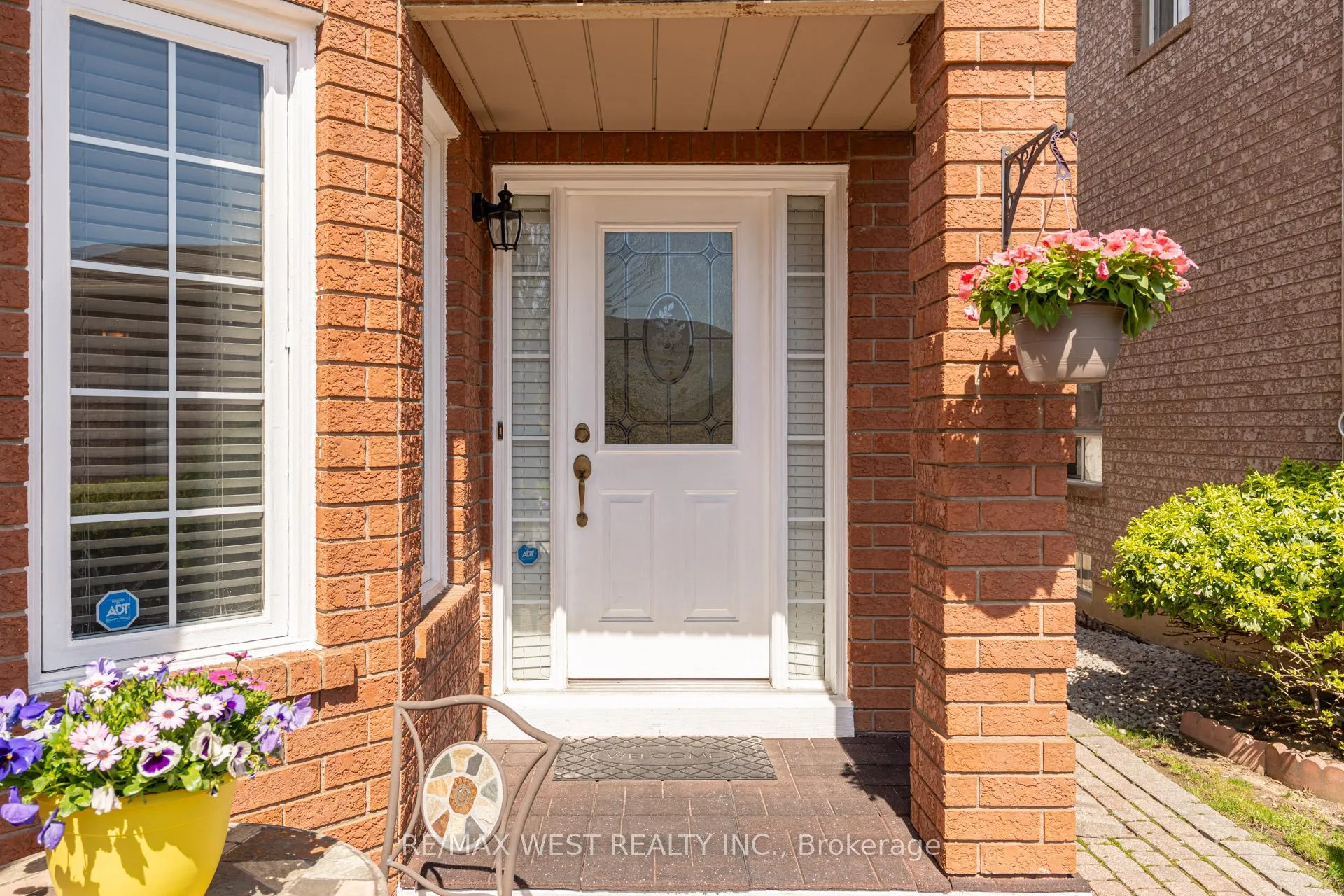 Photo 7 of 55 Pavin Crescent, Caledon, Bolton East — HOMEH