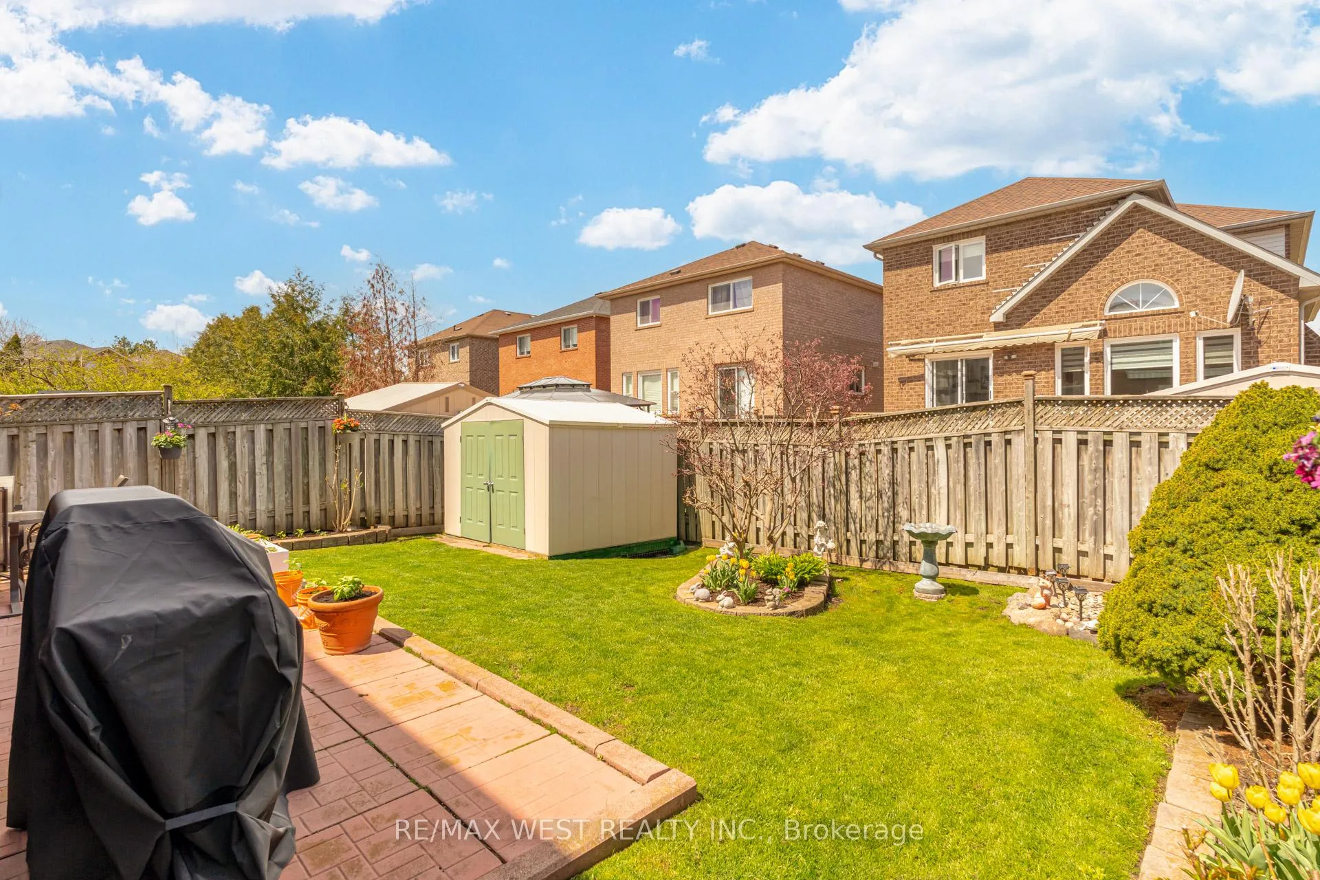 Photo 47 of 55 Pavin Crescent, Caledon, Bolton East — HOMEH