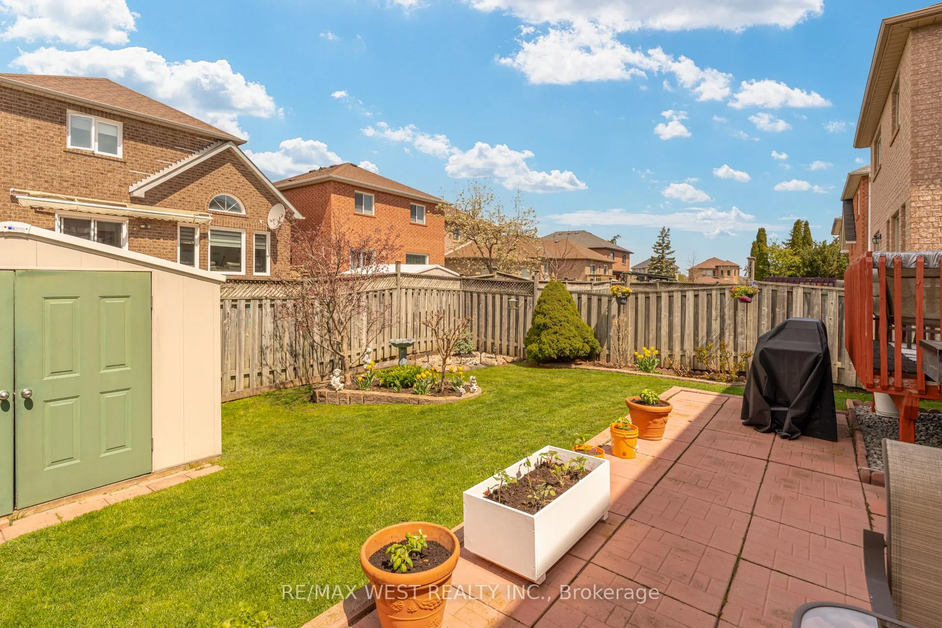 Photo 48 of 55 Pavin Crescent, Caledon, Bolton East — HOMEH
