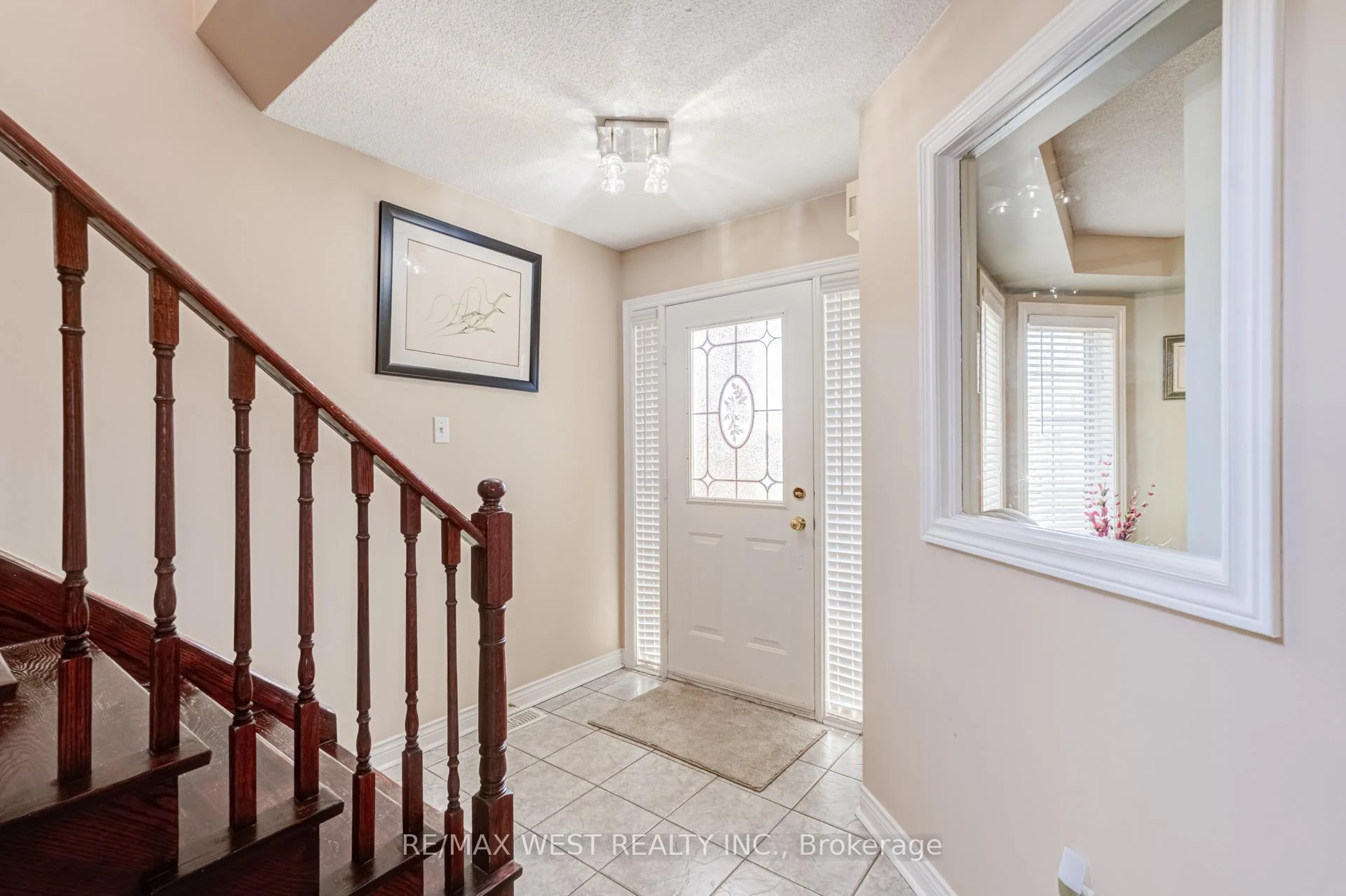 Photo 8 of 55 Pavin Crescent, Caledon, Bolton East — HOMEH