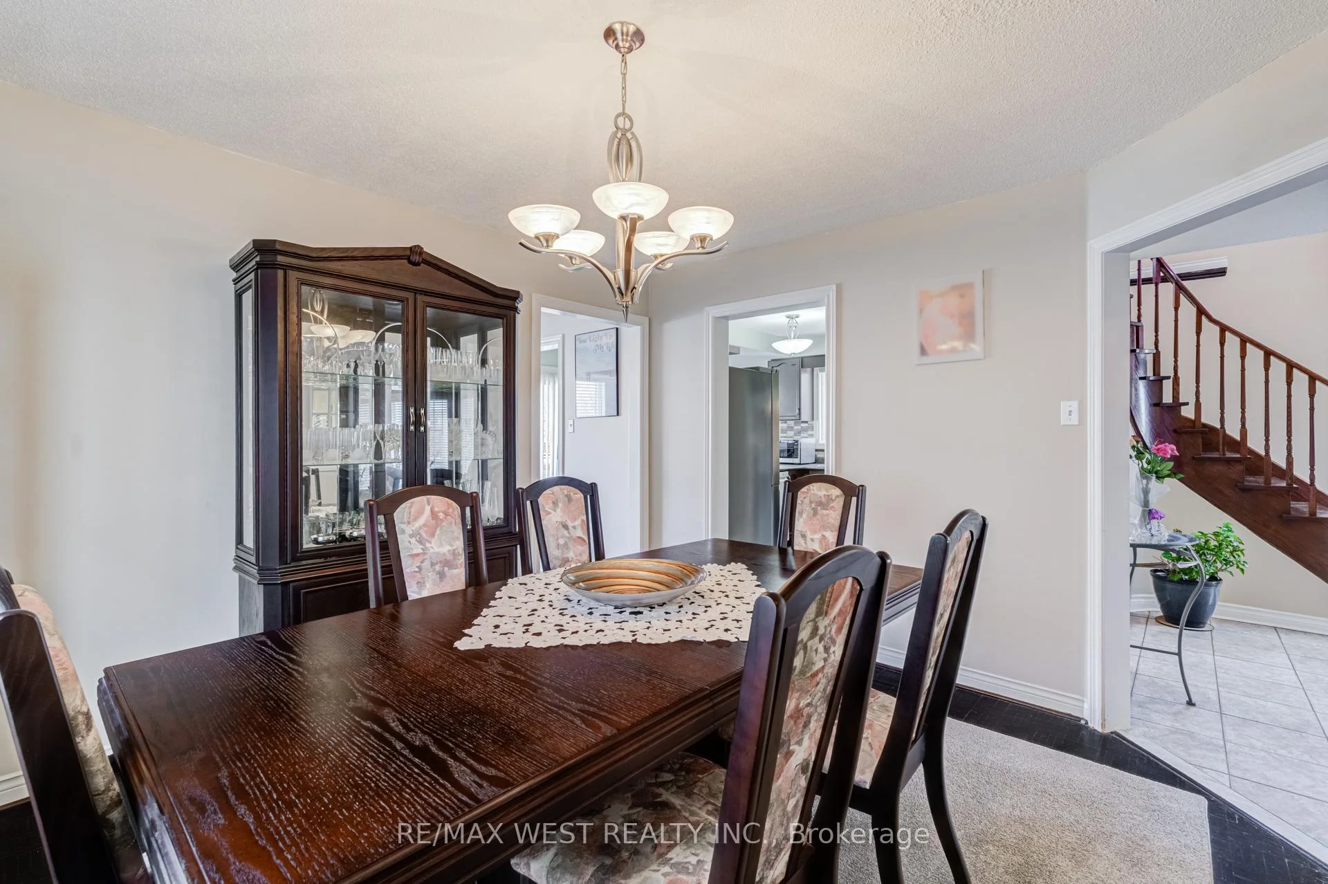 Photo 14 of 55 Pavin Crescent, Caledon, Bolton East — HOMEH