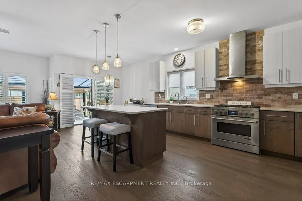 Photo 12 of 5064 Connor Drive, Lincoln, Beamsville — HOMEH