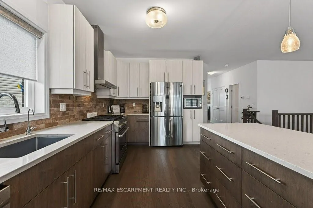 Photo 15 of 5064 Connor Drive, Lincoln, Beamsville — HOMEH