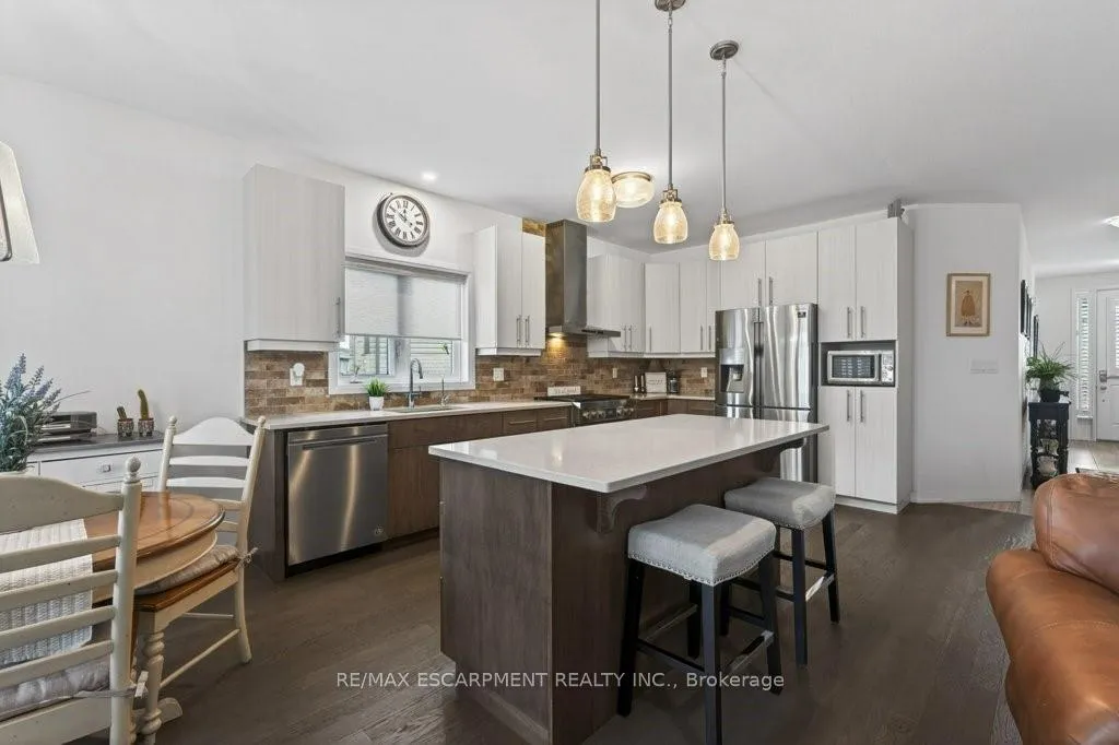 Photo 16 of 5064 Connor Drive, Lincoln, Beamsville — HOMEH