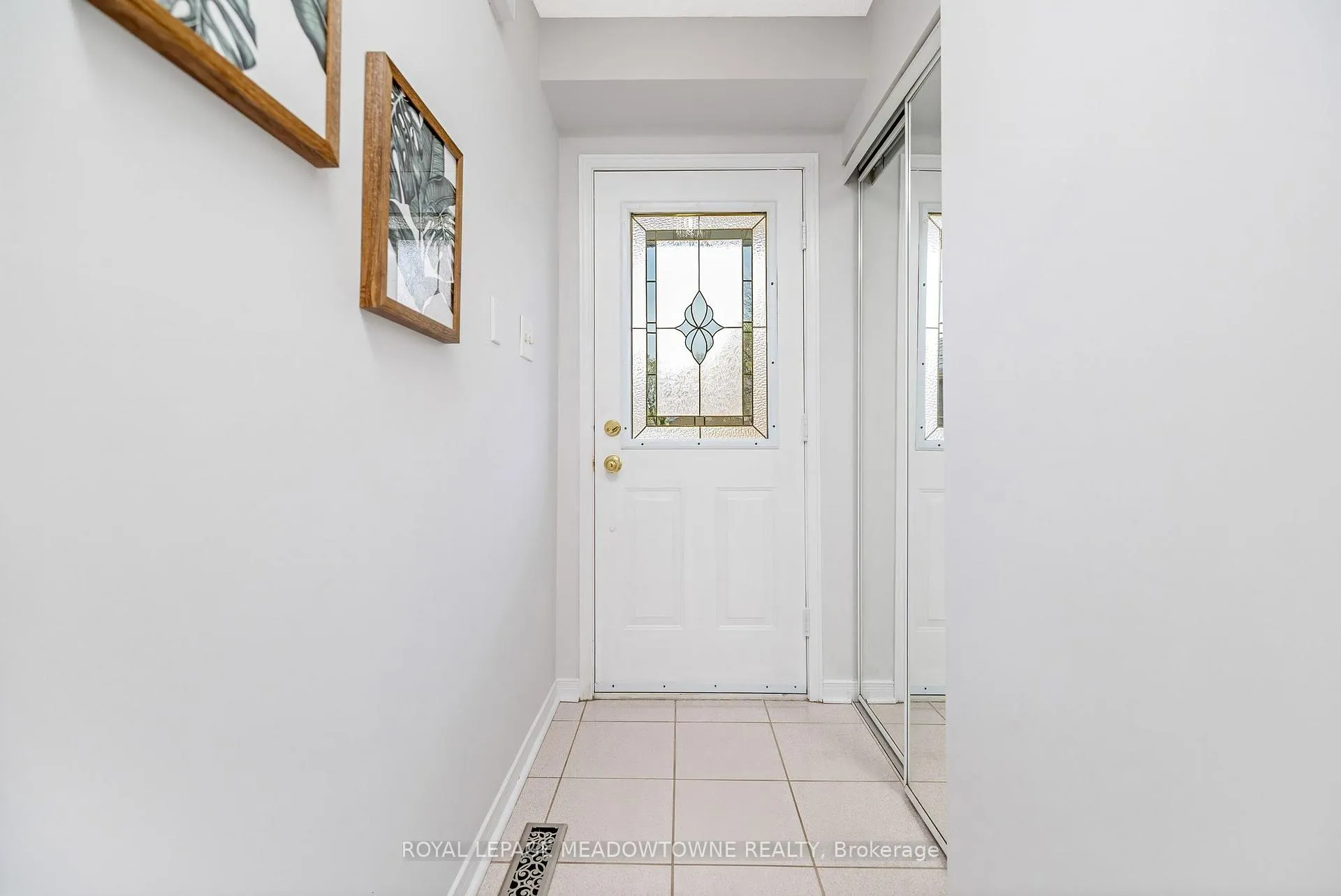 Photo 4 of 15 Mull Gate, Halton Hills, Georgetown — HOMEH