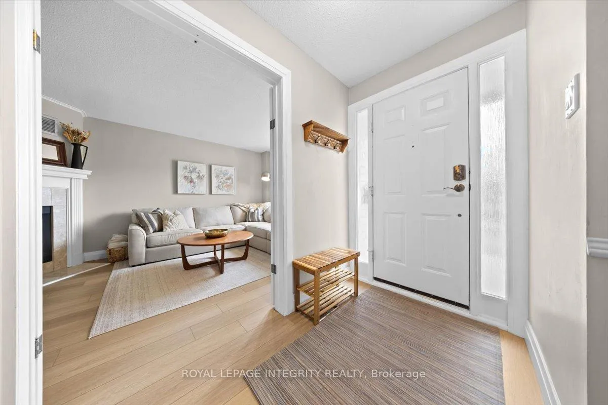Photo 3 of 1122 St Germain Crescent, Ottawa, Convent Glen North — HOMEH