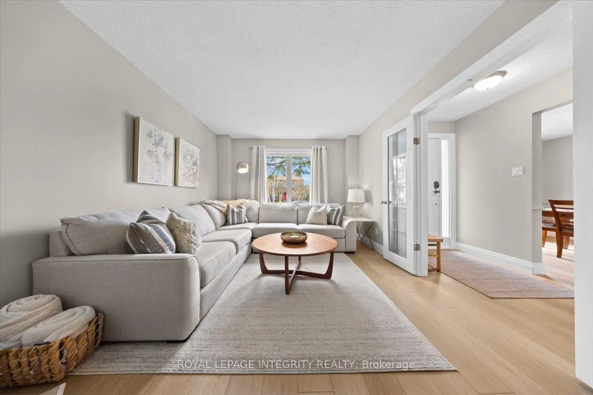 Photo 5 of 1122 St Germain Crescent, Ottawa, Convent Glen North — HOMEH