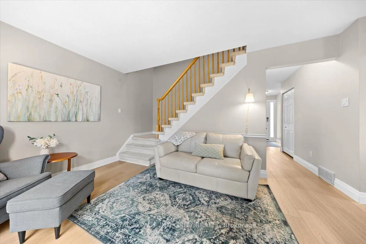 Photo 17 of 1122 St Germain Crescent, Ottawa, Convent Glen North — HOMEH