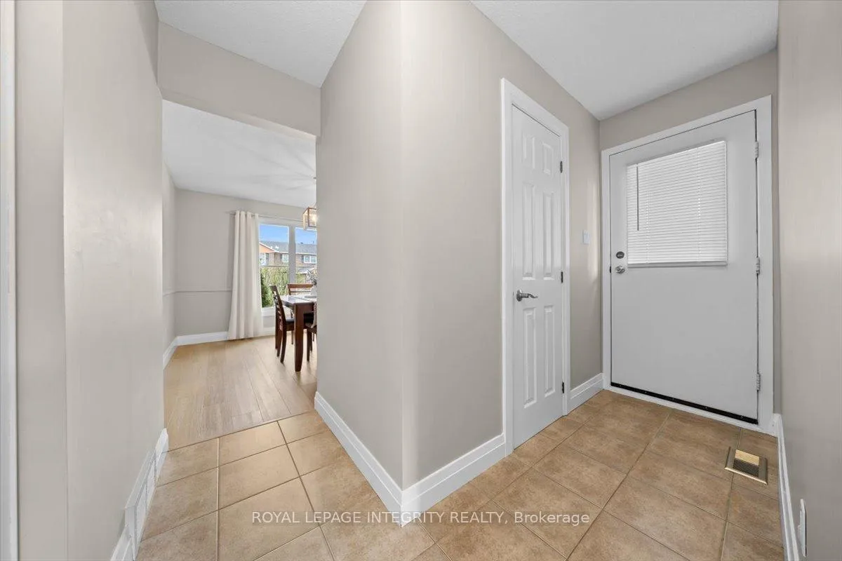 Photo 19 of 1122 St Germain Crescent, Ottawa, Convent Glen North — HOMEH