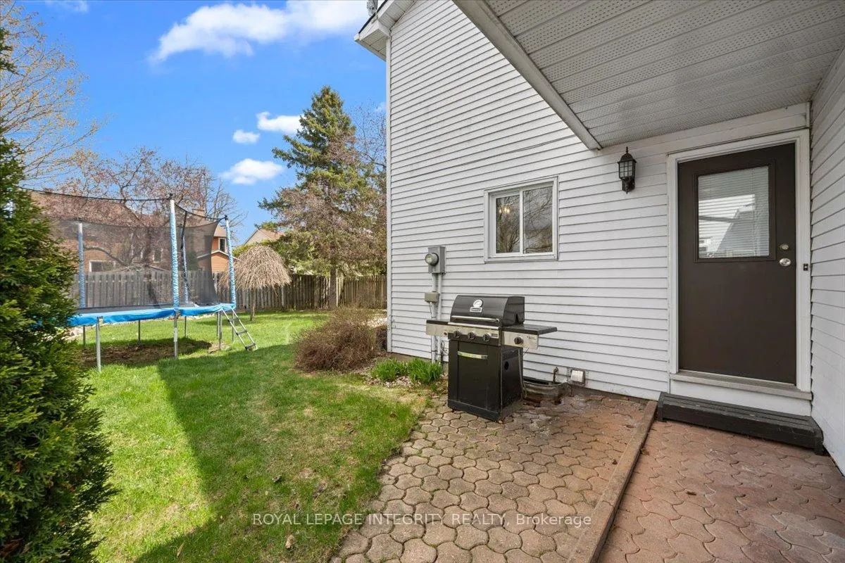 Photo 36 of 1122 St Germain Crescent, Ottawa, Convent Glen North — HOMEH
