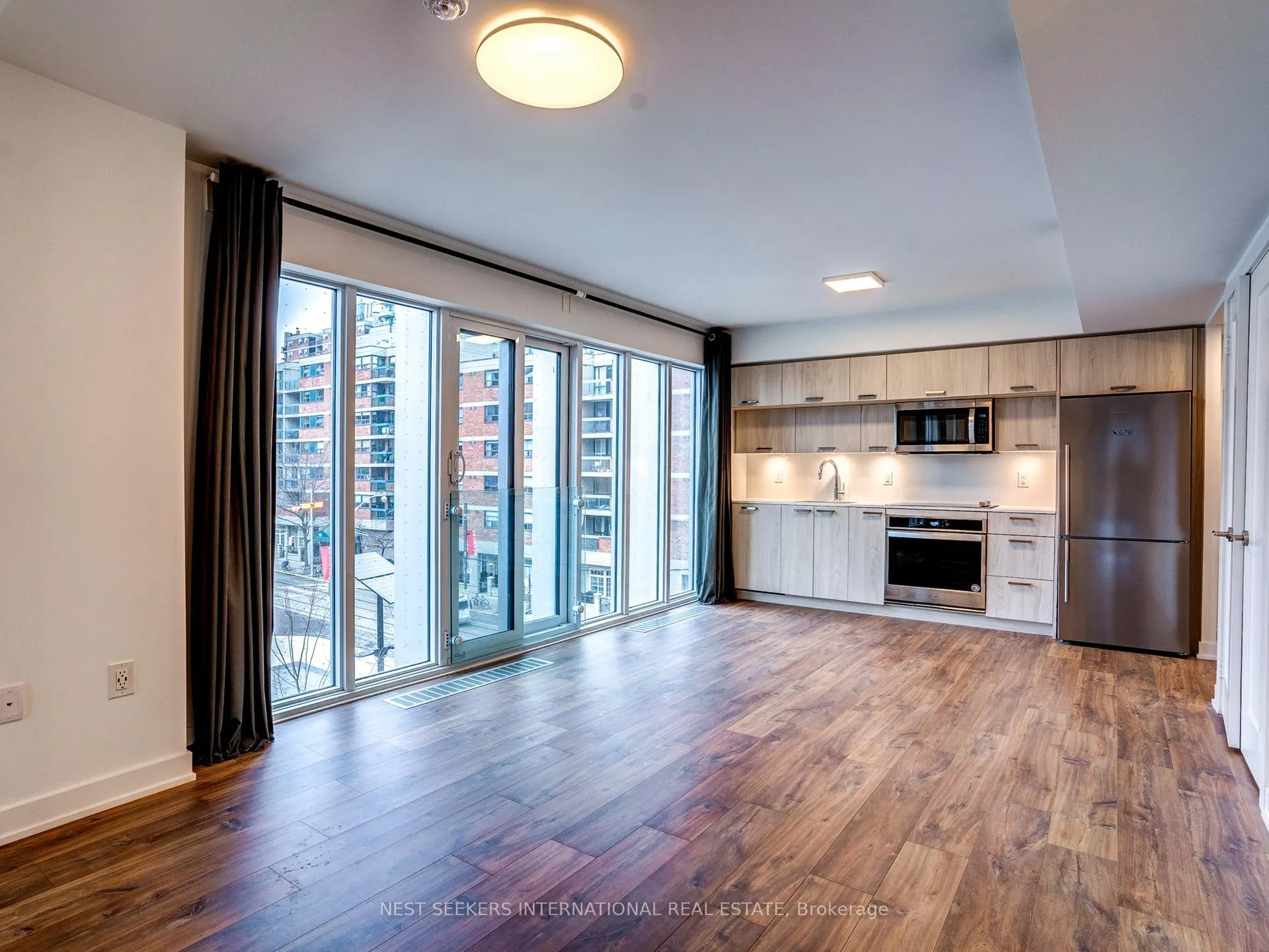 Photo 6 of Unit 404, 50 McCaul Street, Toronto, Kensington-Chinatown — HOMEH