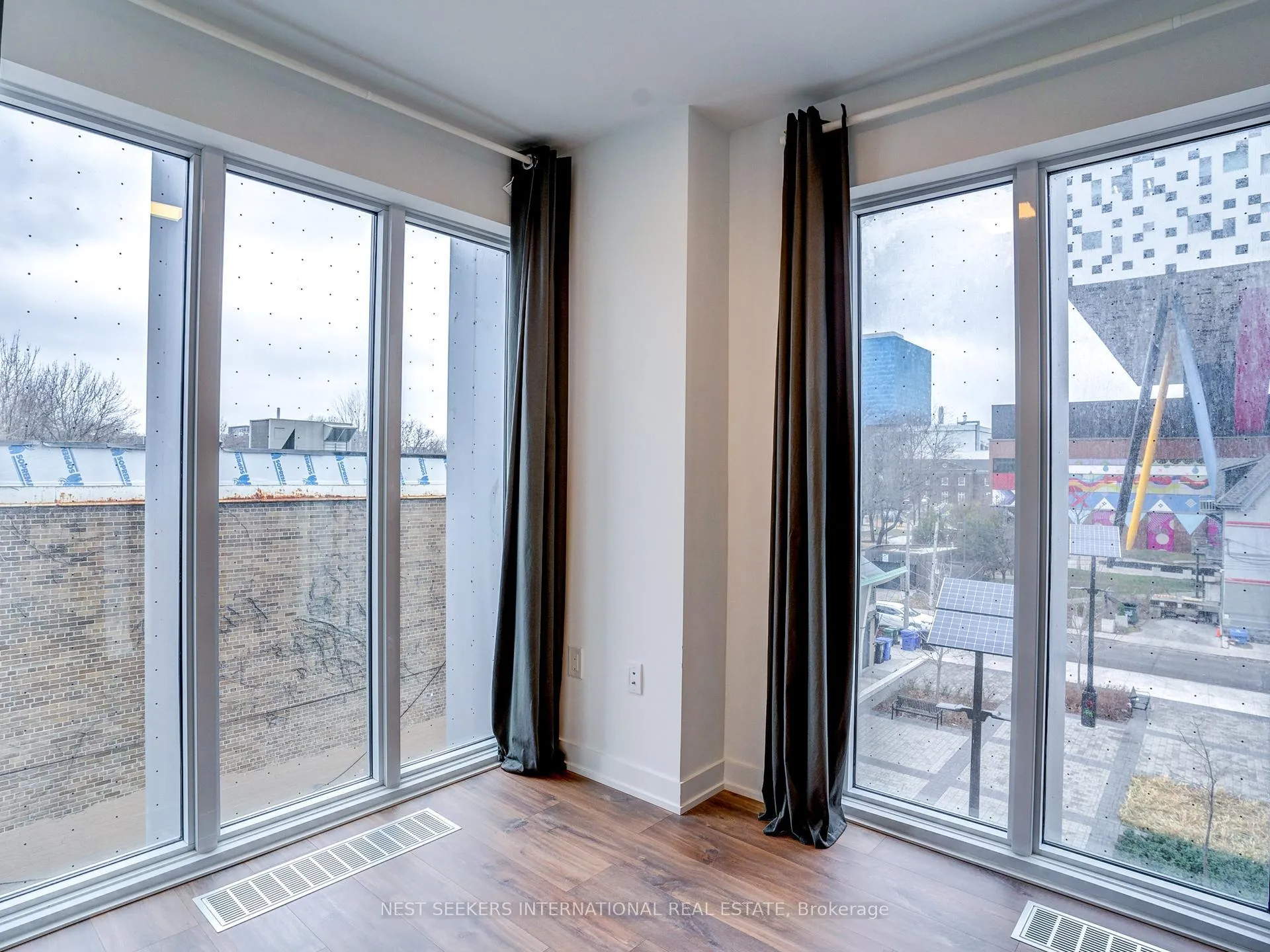 Photo 20 of Unit 404, 50 McCaul Street, Toronto, Kensington-Chinatown — HOMEH