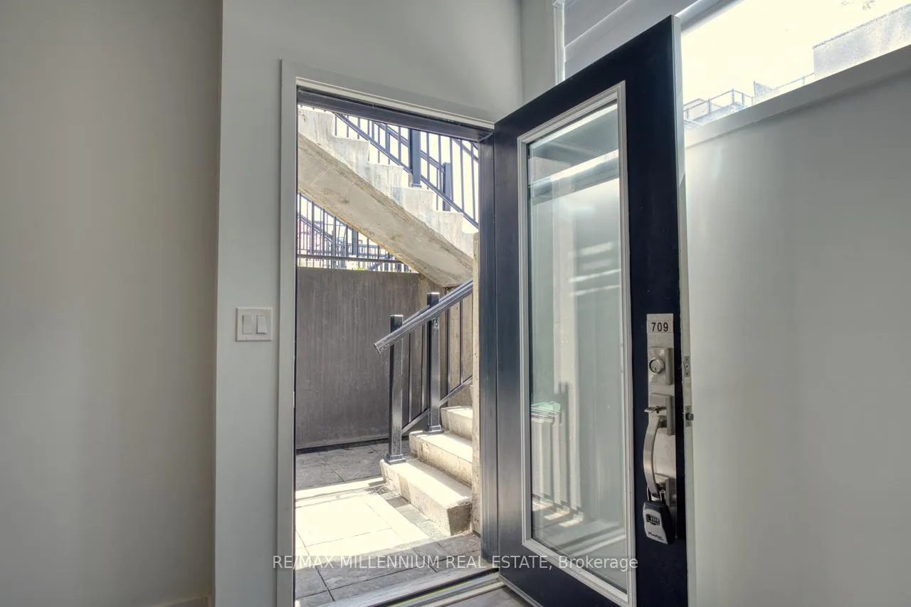 Photo 21 of Unit 709, 1131 Cooke Boulevard, Burlington, LaSalle — HOMEH
