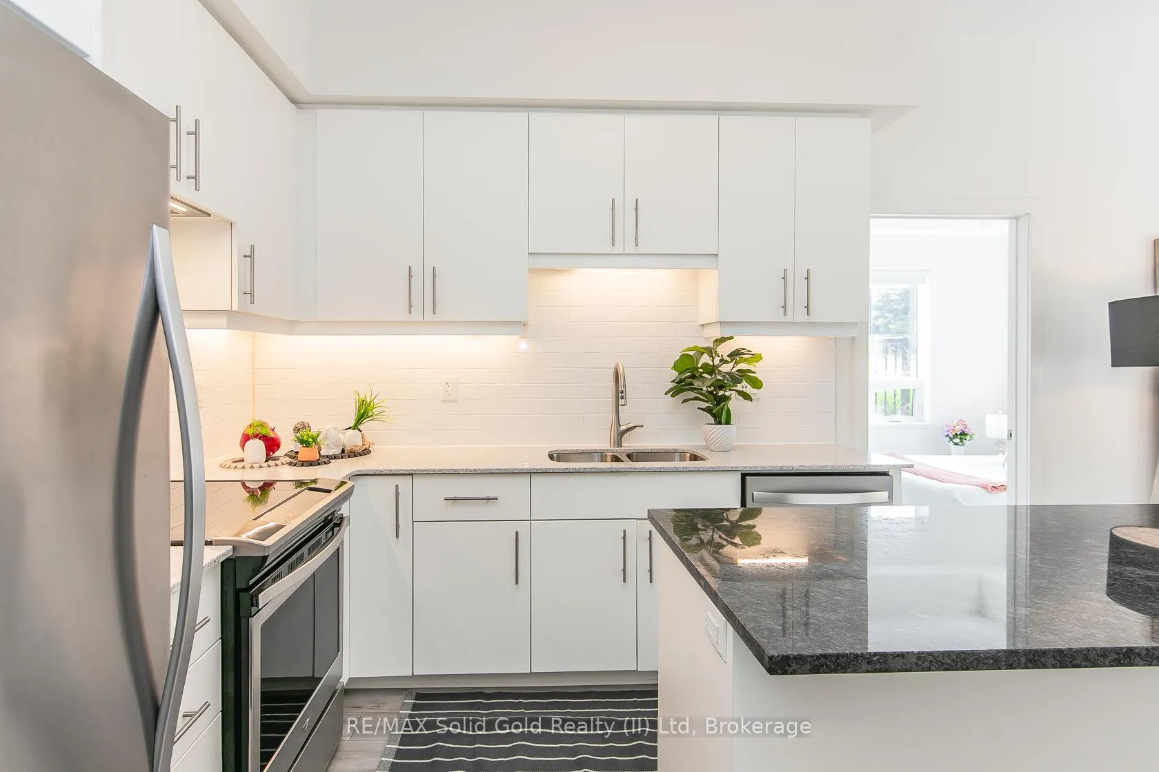 Photo 8 of Unit 102, 251 Northfield Drive E, Waterloo — HOMEH