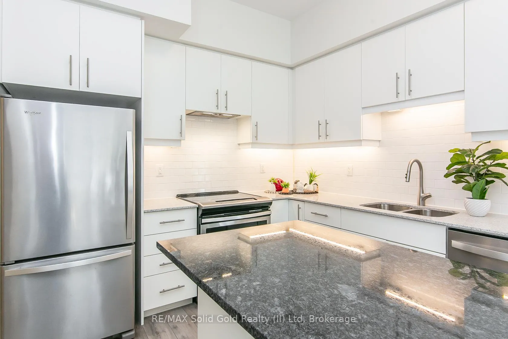 Photo 10 of Unit 102, 251 Northfield Drive E, Waterloo — HOMEH