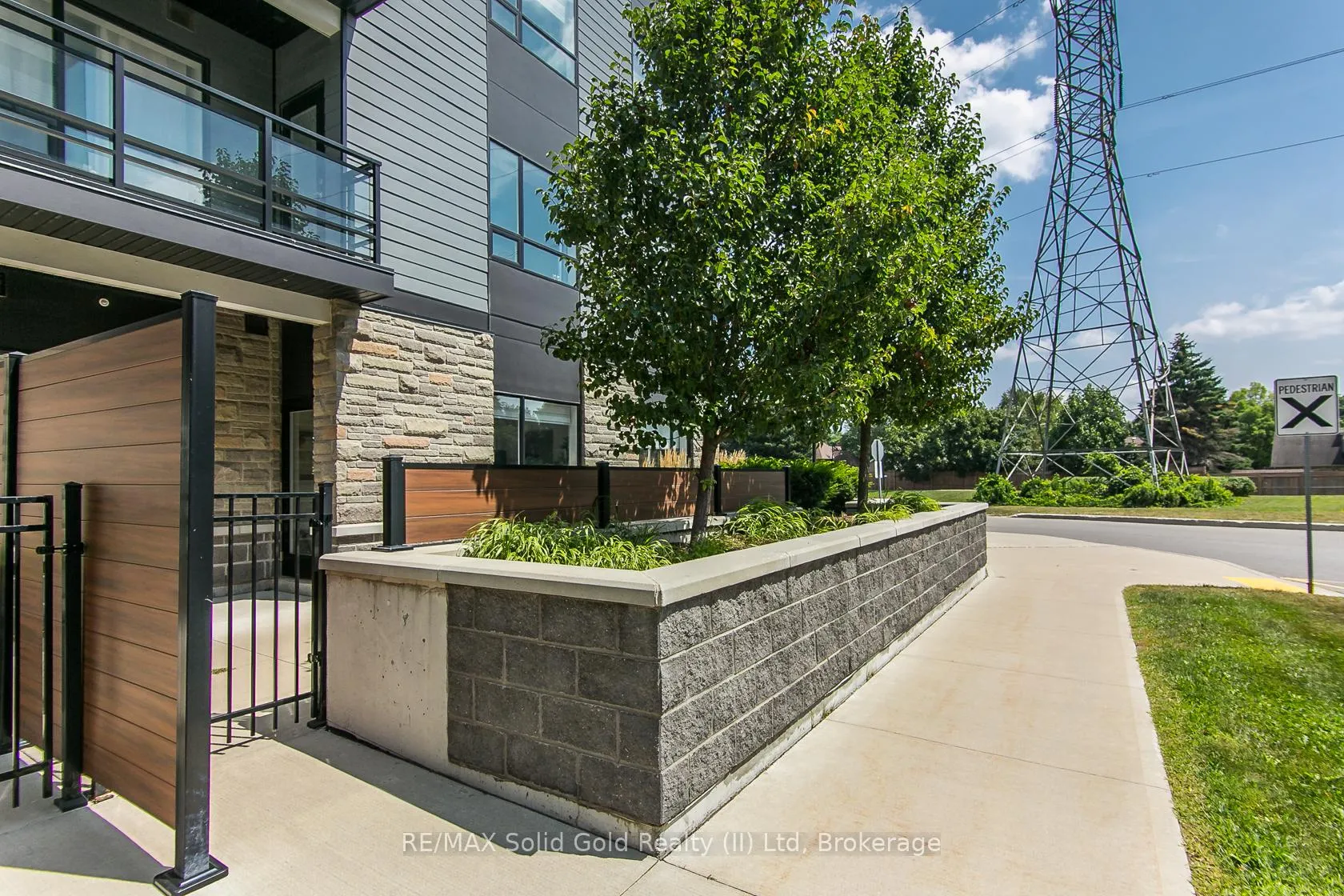 Photo 40 of Unit 102, 251 Northfield Drive E, Waterloo — HOMEH