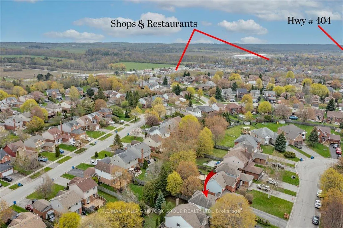 Photo 2 of 70 Kyle Crescent, Georgina, Keswick North — HOMEH