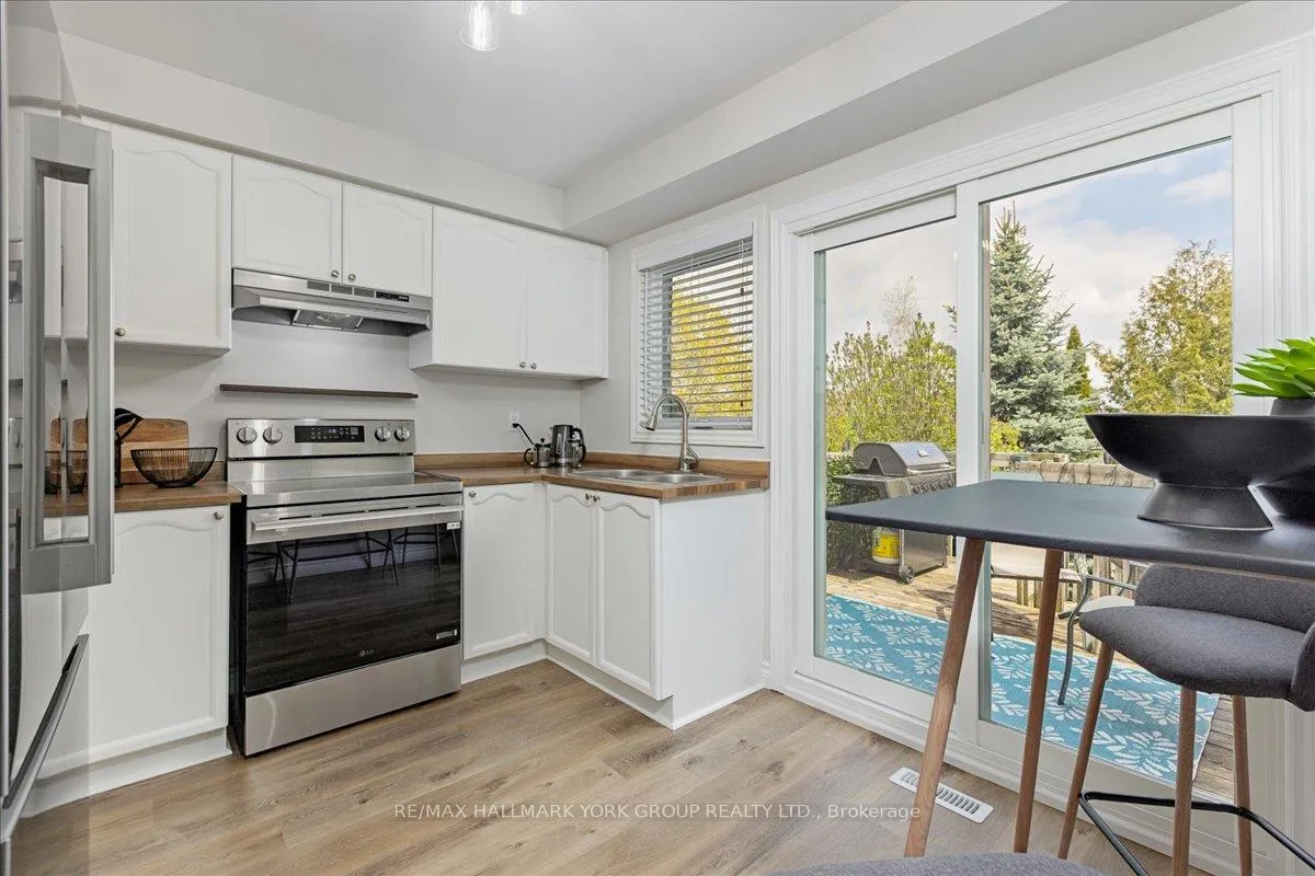 Photo 14 of 70 Kyle Crescent, Georgina, Keswick North — HOMEH