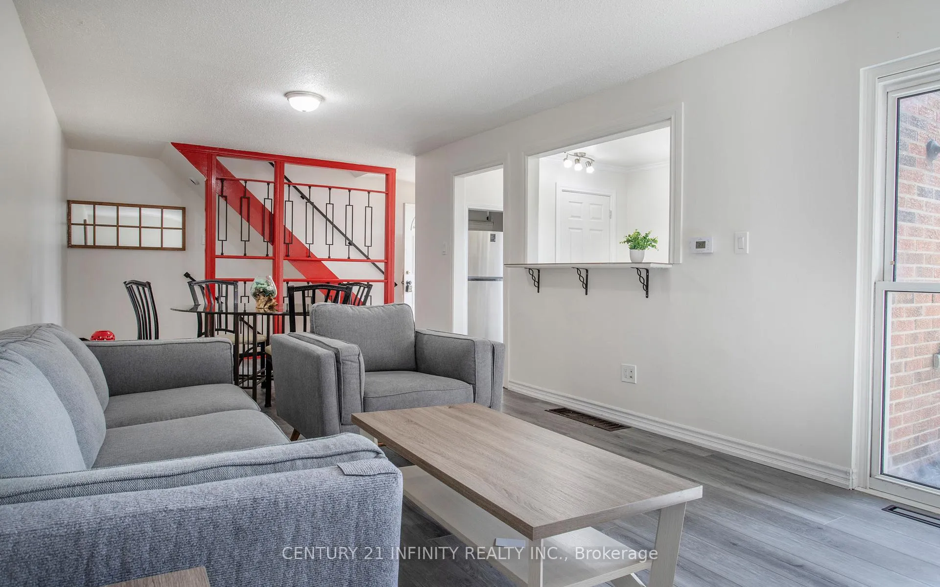 Photo 6 of Unit 33, 101 Dovedale Drive, Whitby, Downtown Whitby — HOMEH