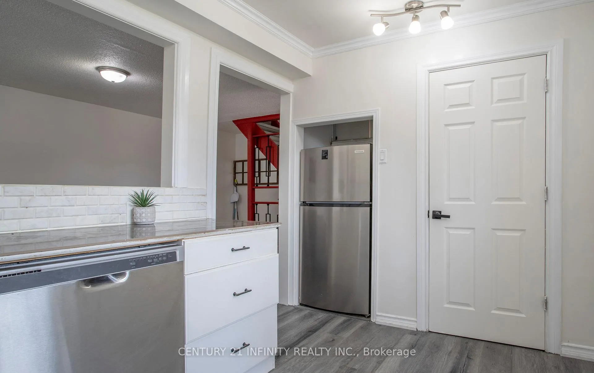 Photo 14 of Unit 33, 101 Dovedale Drive, Whitby, Downtown Whitby — HOMEH