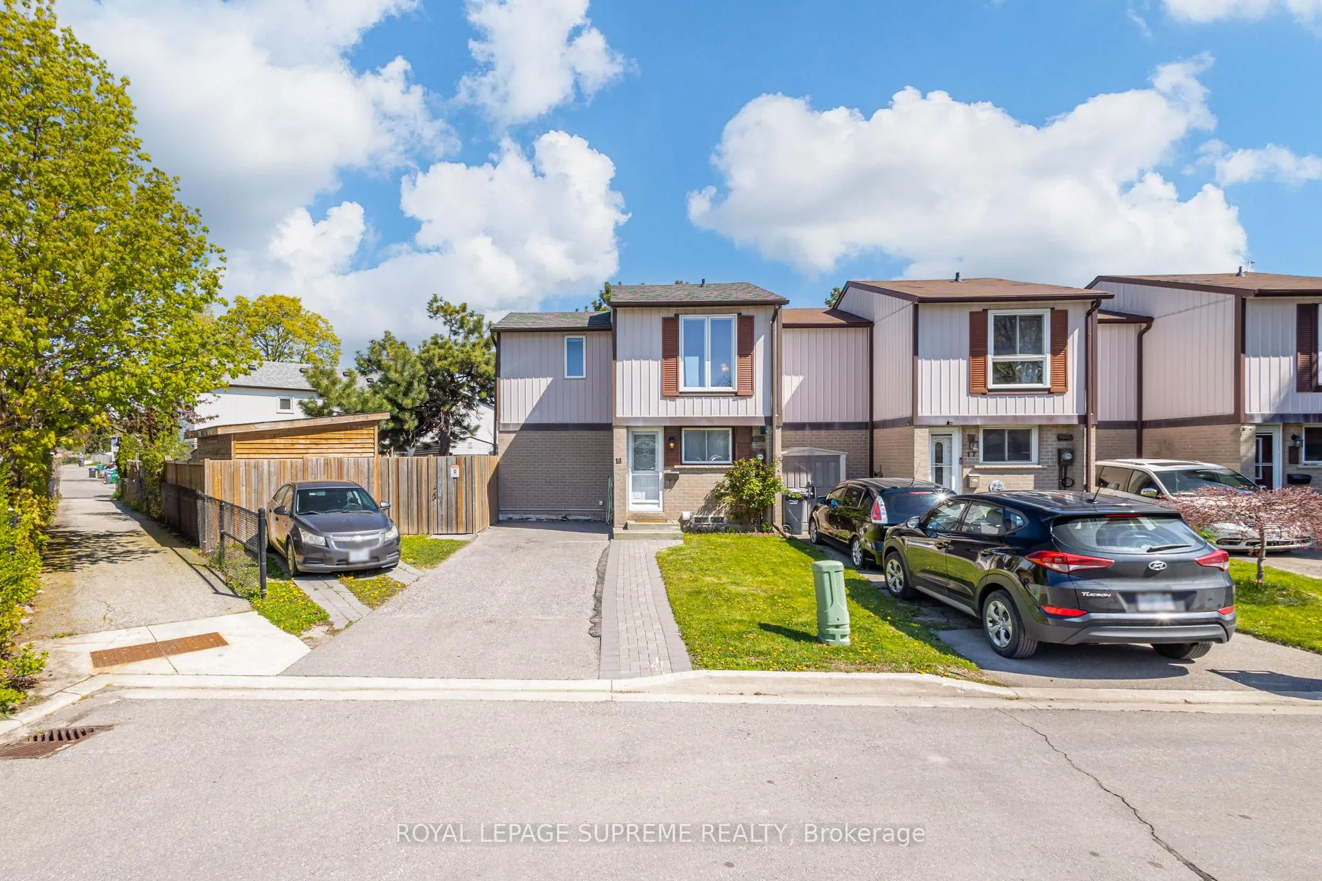 Photo 2 of 18 Juliette Square, Brampton, Northgate — HOMEH