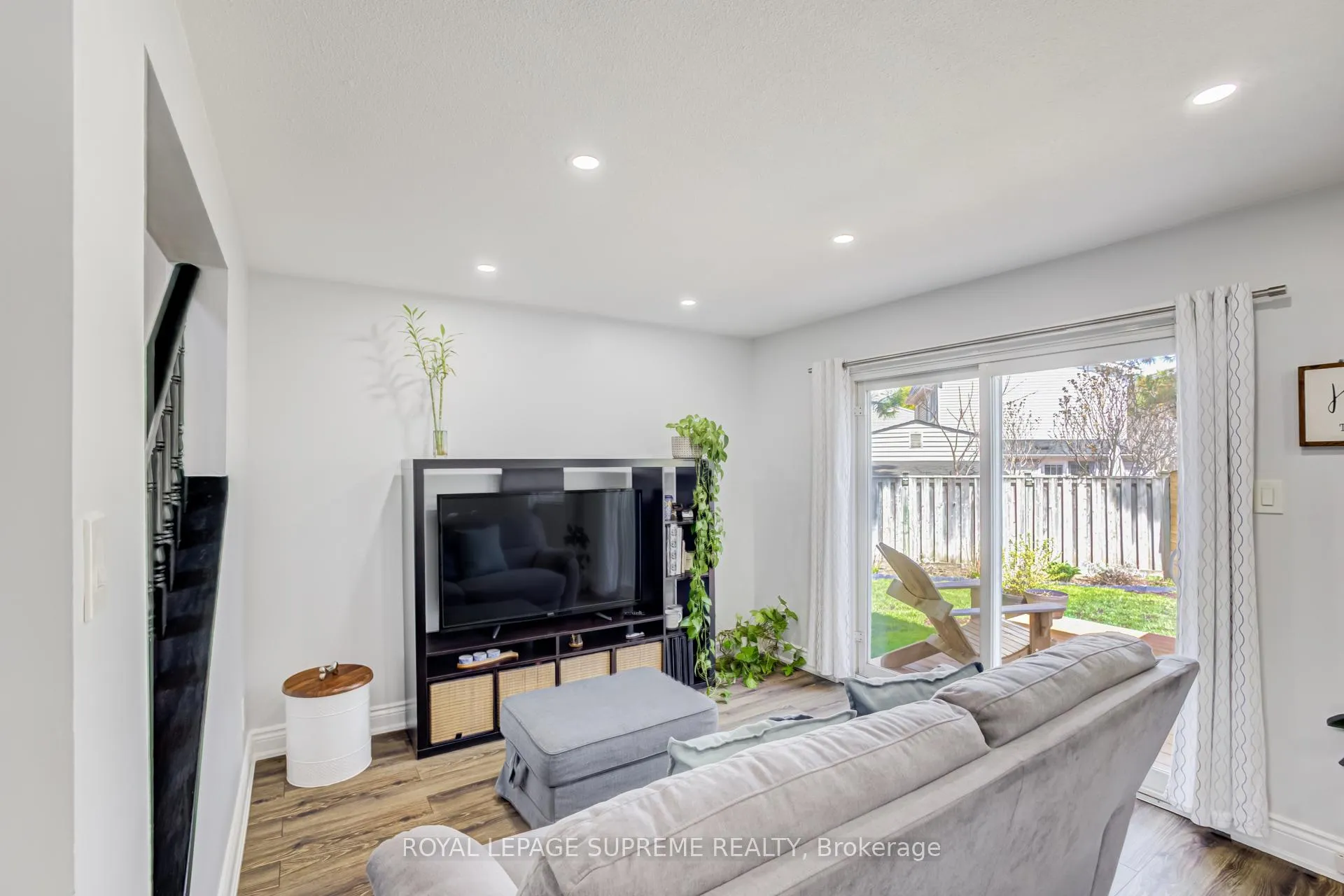 Photo 4 of 18 Juliette Square, Brampton, Northgate — HOMEH