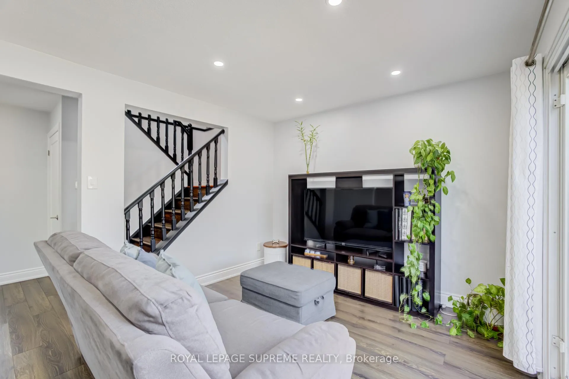 Photo 5 of 18 Juliette Square, Brampton, Northgate — HOMEH
