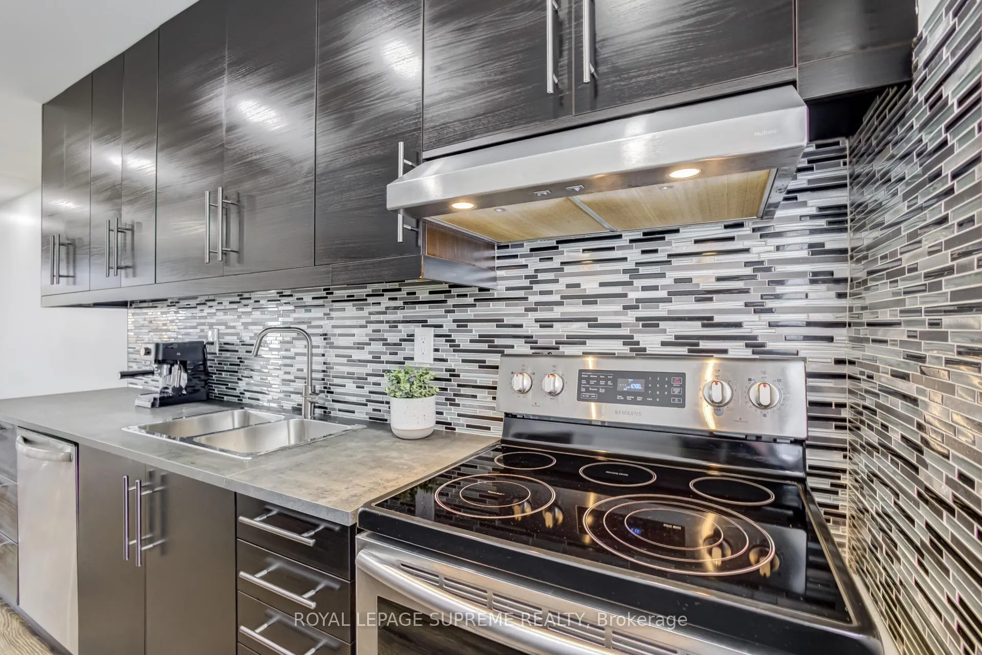 Photo 16 of 18 Juliette Square, Brampton, Northgate — HOMEH