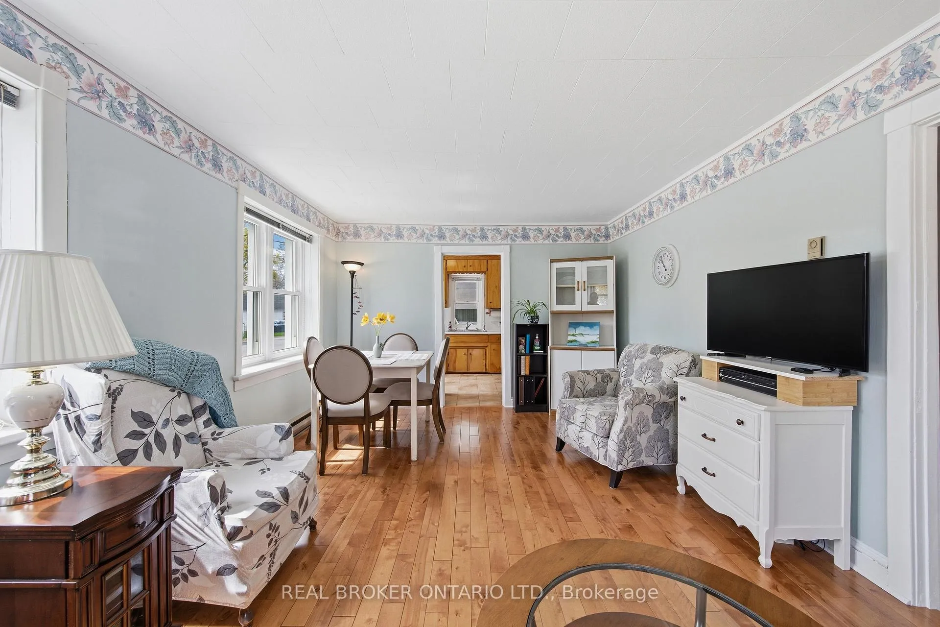 Photo 15 of 216 Thomas Street, North Grenville, Kemptville — HOMEH
