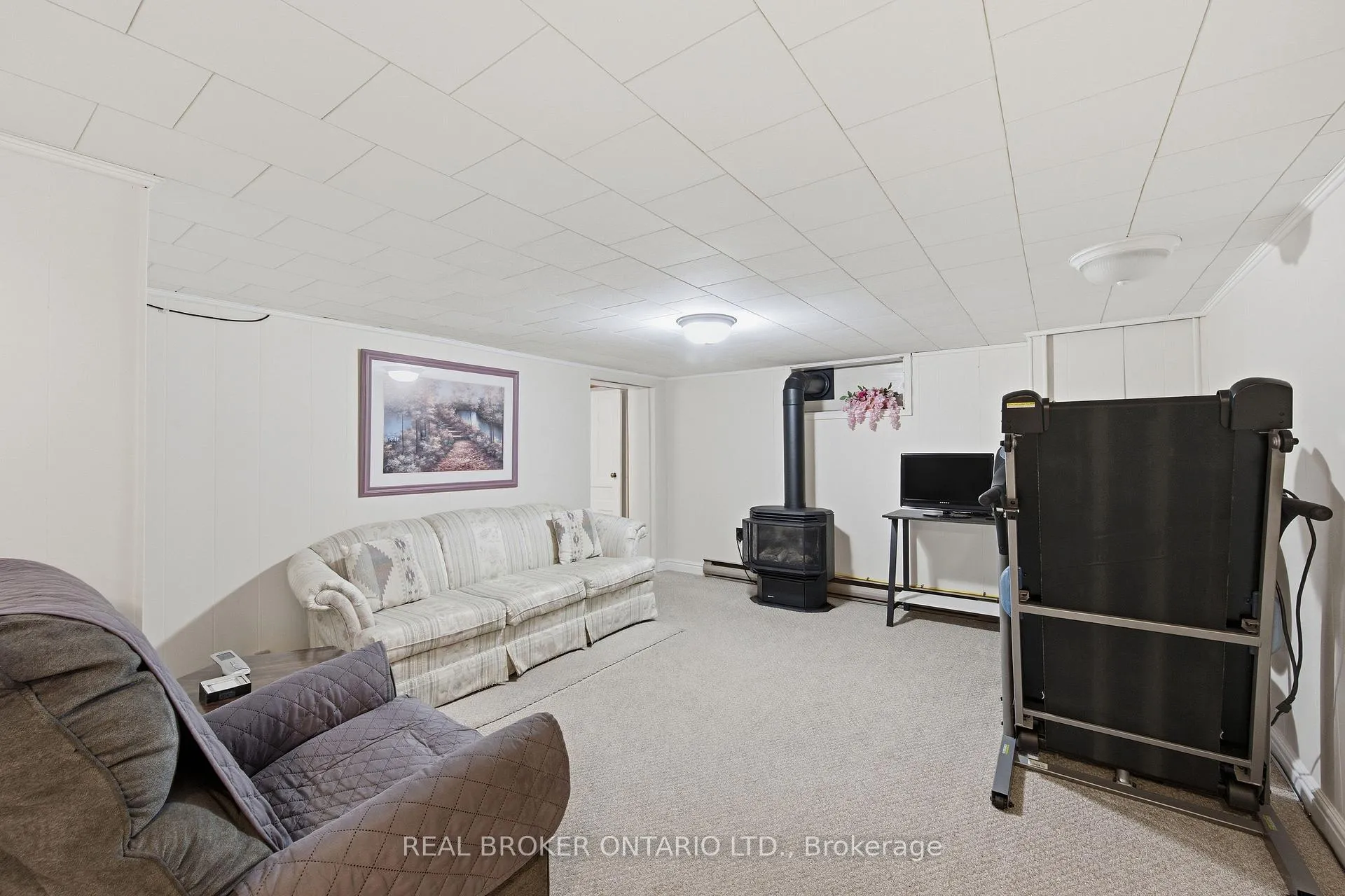 Photo 30 of 216 Thomas Street, North Grenville, Kemptville — HOMEH