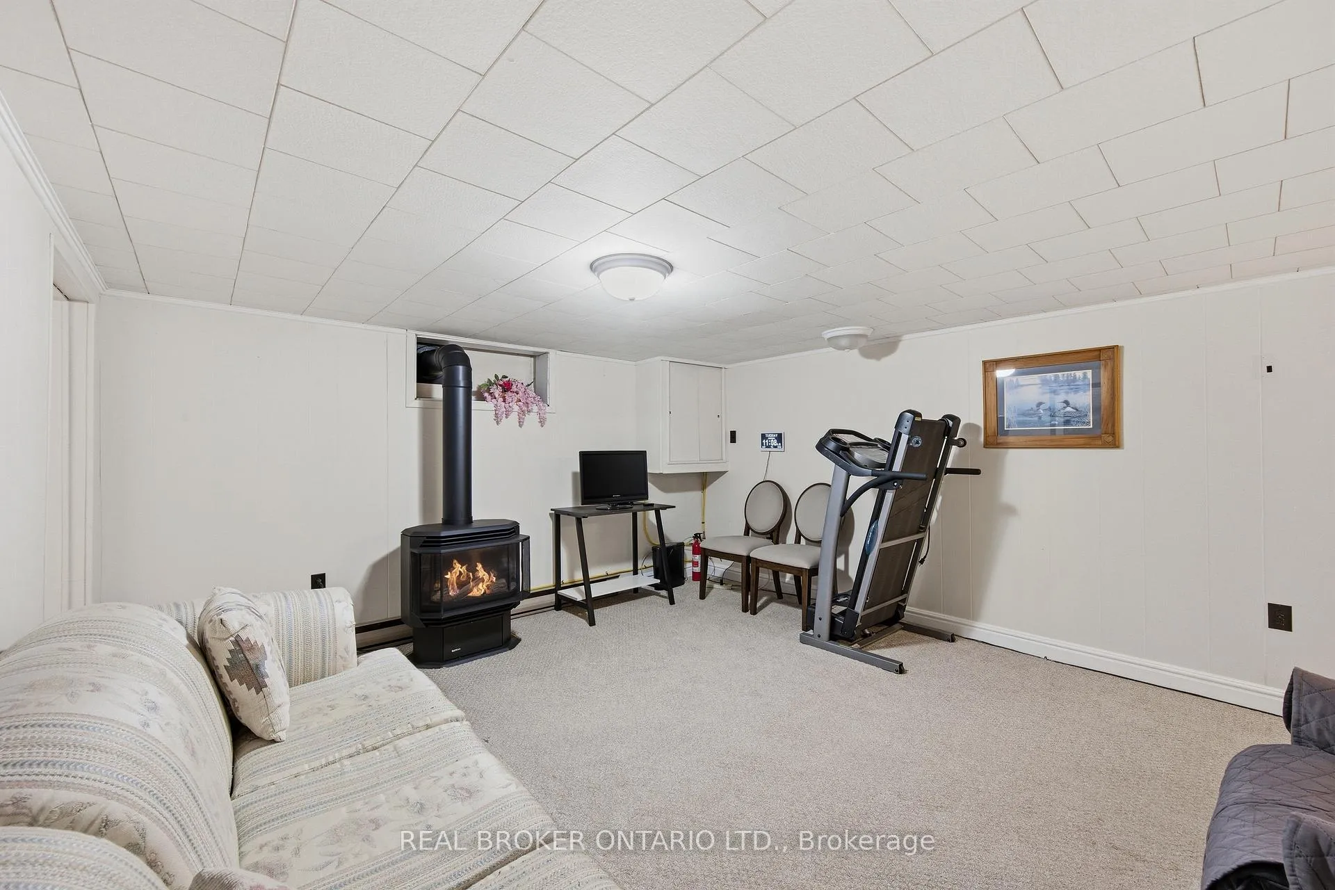 Photo 31 of 216 Thomas Street, North Grenville, Kemptville — HOMEH