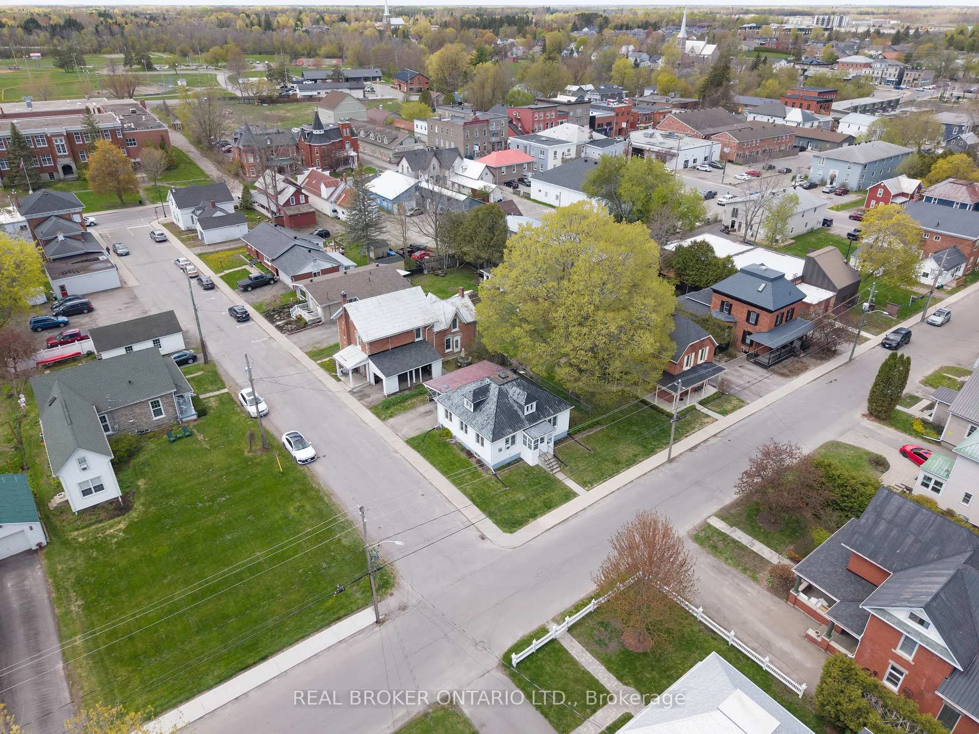 Photo 48 of 216 Thomas Street, North Grenville, Kemptville — HOMEH