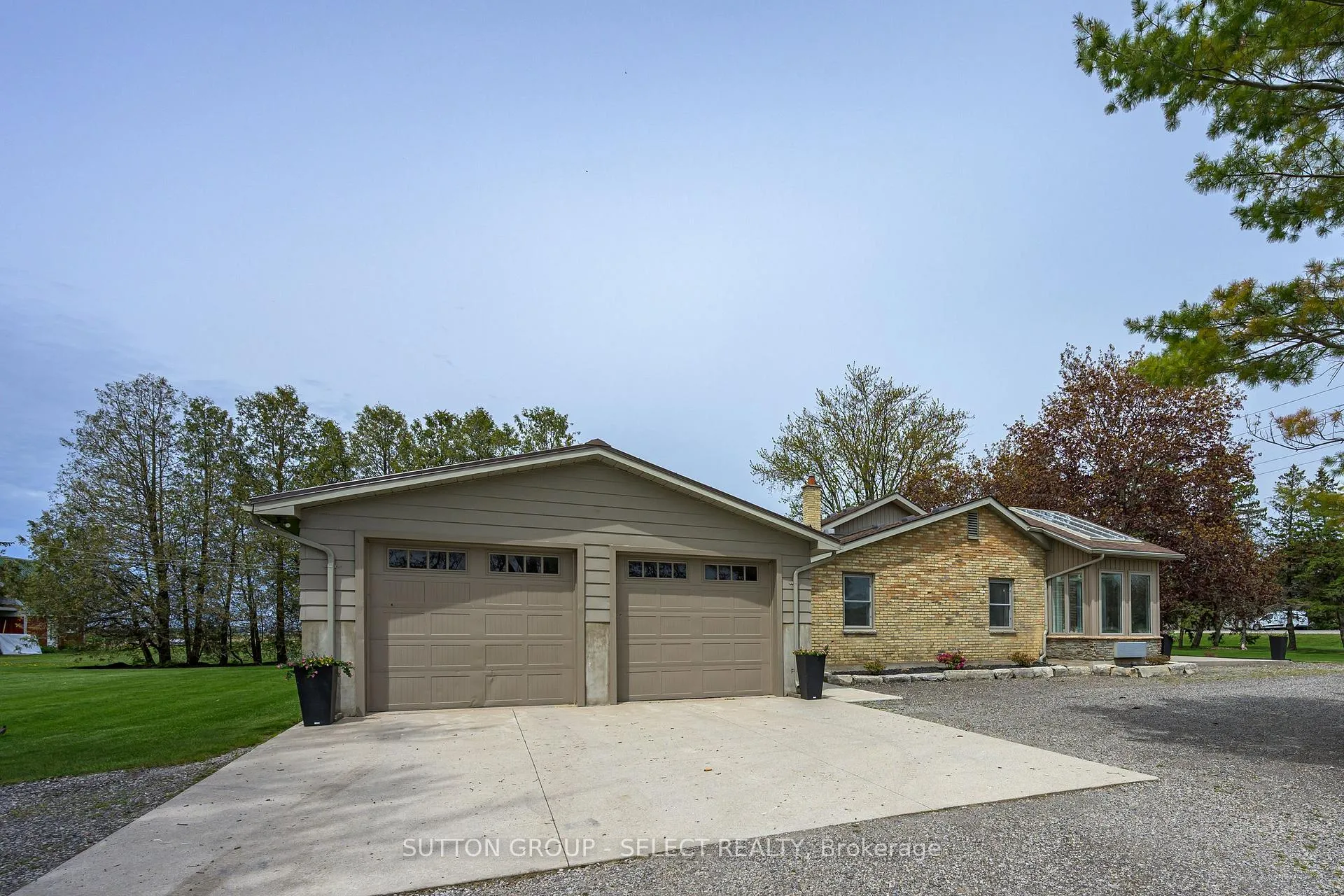 Photo 35 of 5596 Mooresville Drive, North Middlesex, Rural North Middlesex — HOMEH