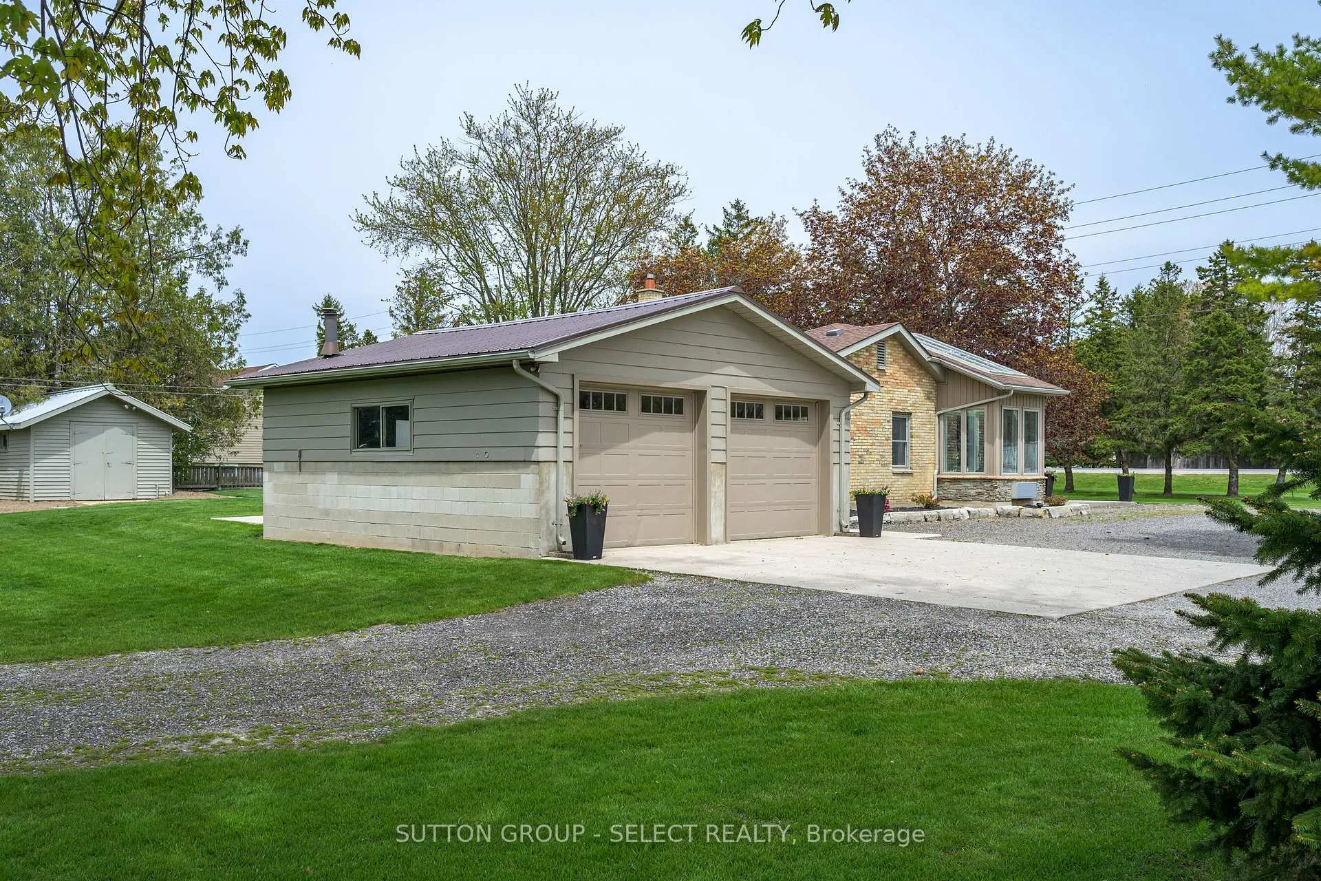 Photo 36 of 5596 Mooresville Drive, North Middlesex, Rural North Middlesex — HOMEH