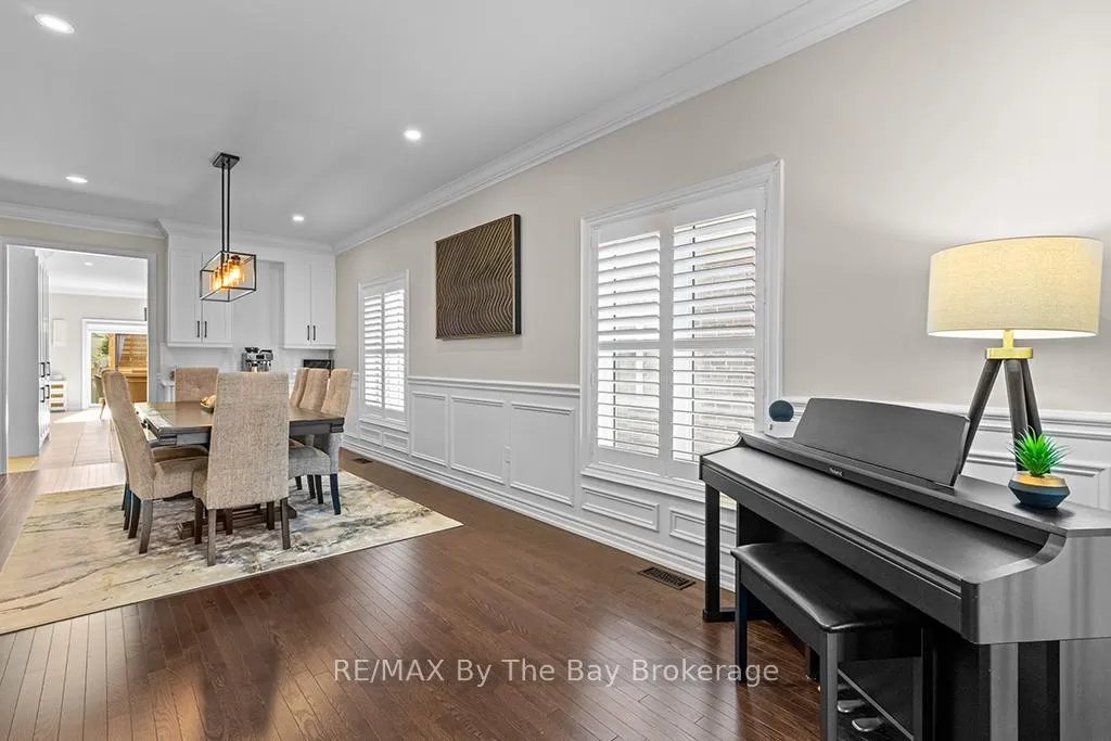 Photo 6 of 6 Academy Avenue, Wasaga Beach — HOMEH