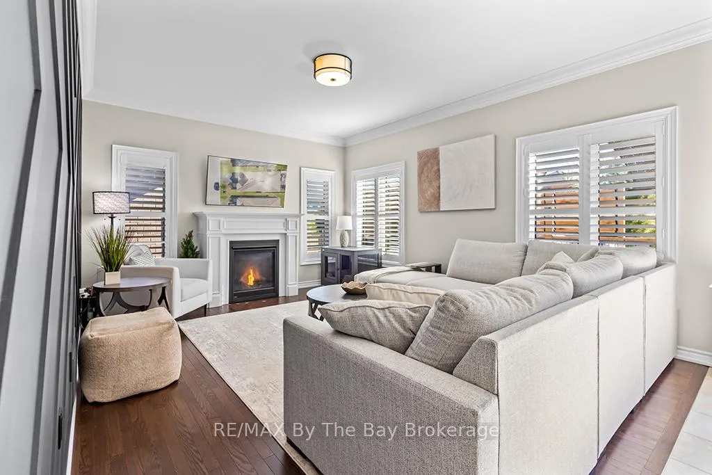Photo 14 of 6 Academy Avenue, Wasaga Beach — HOMEH