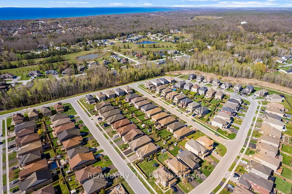 Photo 43 of 6 Academy Avenue, Wasaga Beach — HOMEH