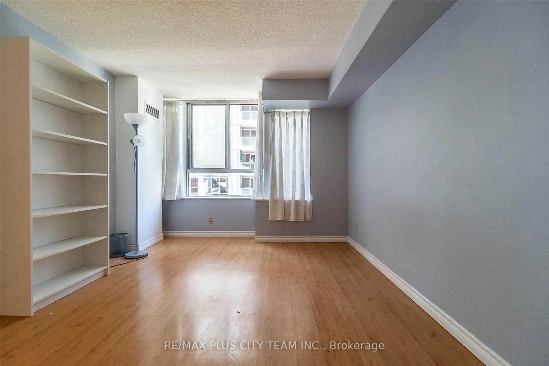 Photo 17 of Unit 708, 717 Bay Street, Toronto, Bay Street Corridor — HOMEH