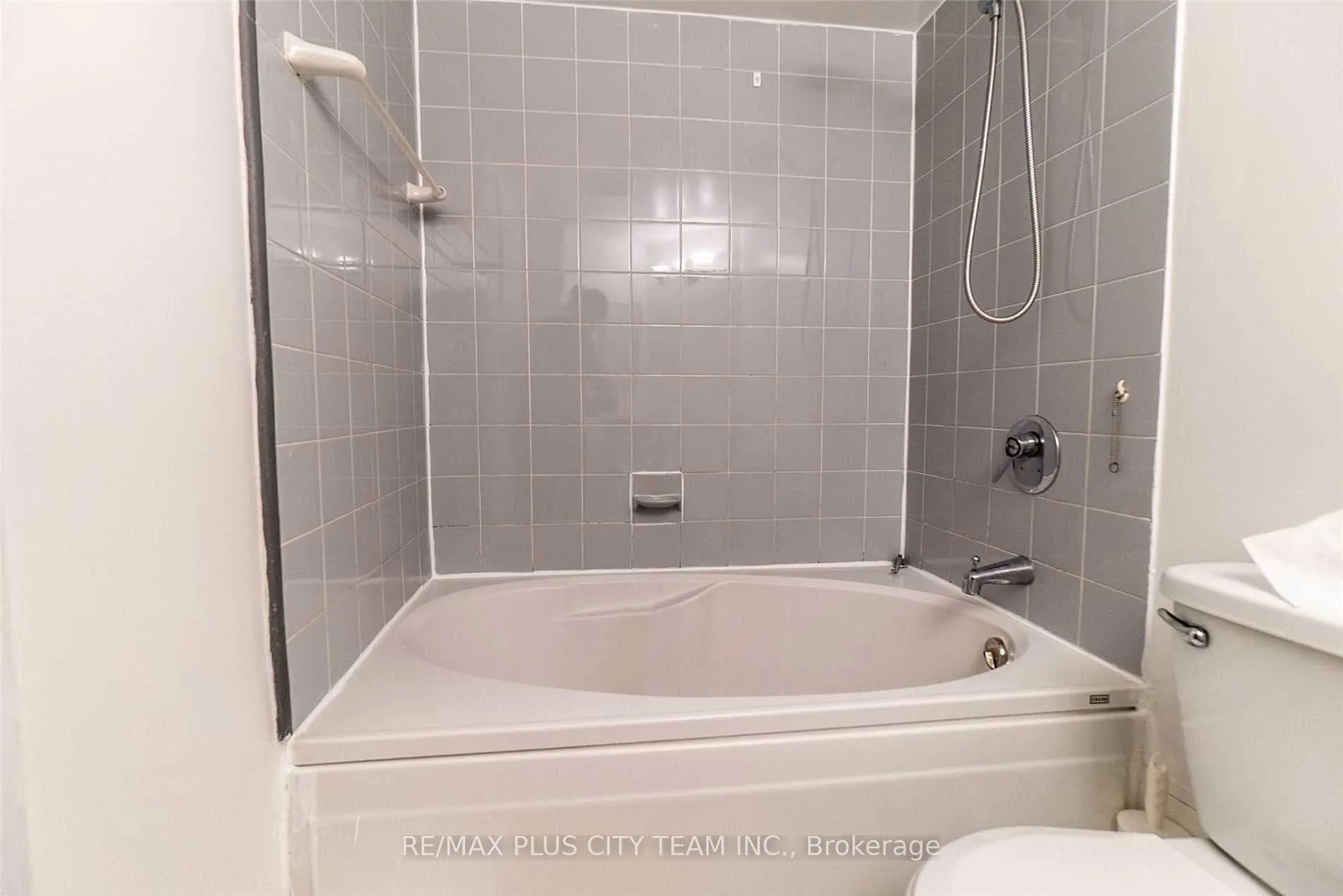 Photo 25 of Unit 708, 717 Bay Street, Toronto, Bay Street Corridor — HOMEH
