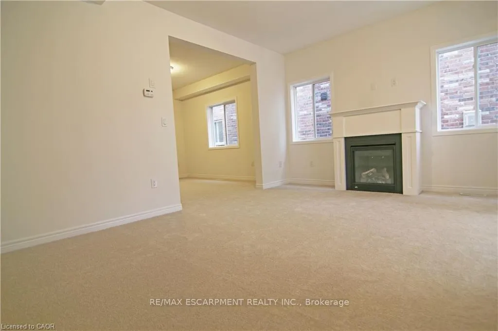 Photo 4 of 204 Lormont Boulevard, Hamilton, Stoney Creek Mountain — HOMEH
