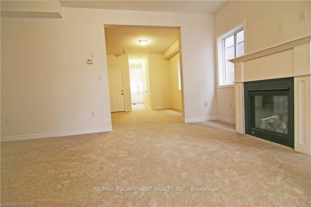 Photo 5 of 204 Lormont Boulevard, Hamilton, Stoney Creek Mountain — HOMEH