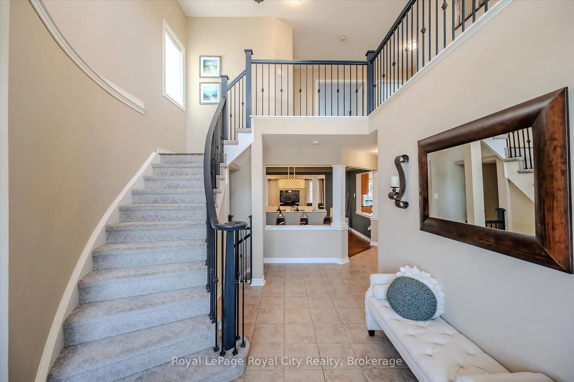 Photo 5 of 16 Hall Avenue, Guelph, Pineridge/Westminster Woods — HOMEH