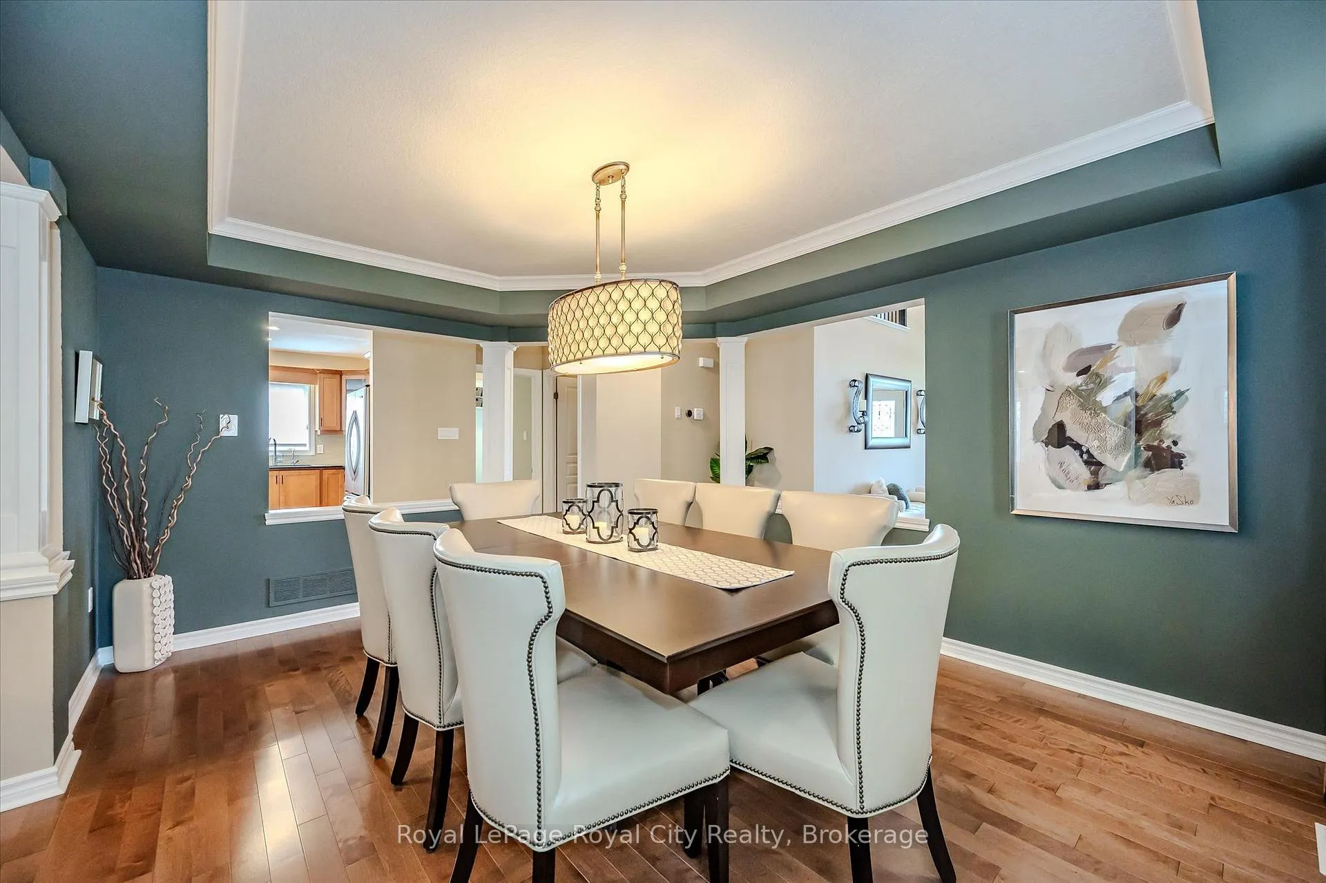 Photo 7 of 16 Hall Avenue, Guelph, Pineridge/Westminster Woods — HOMEH