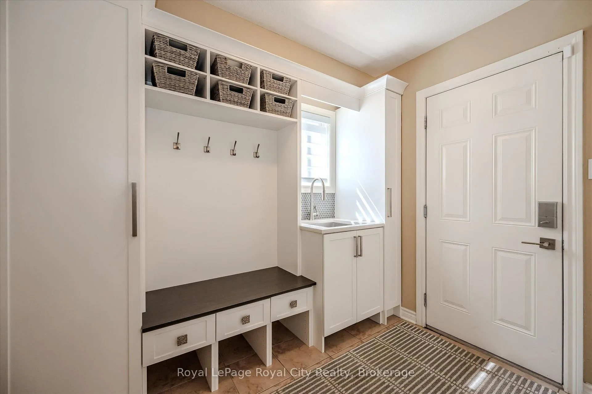 Photo 18 of 16 Hall Avenue, Guelph, Pineridge/Westminster Woods — HOMEH