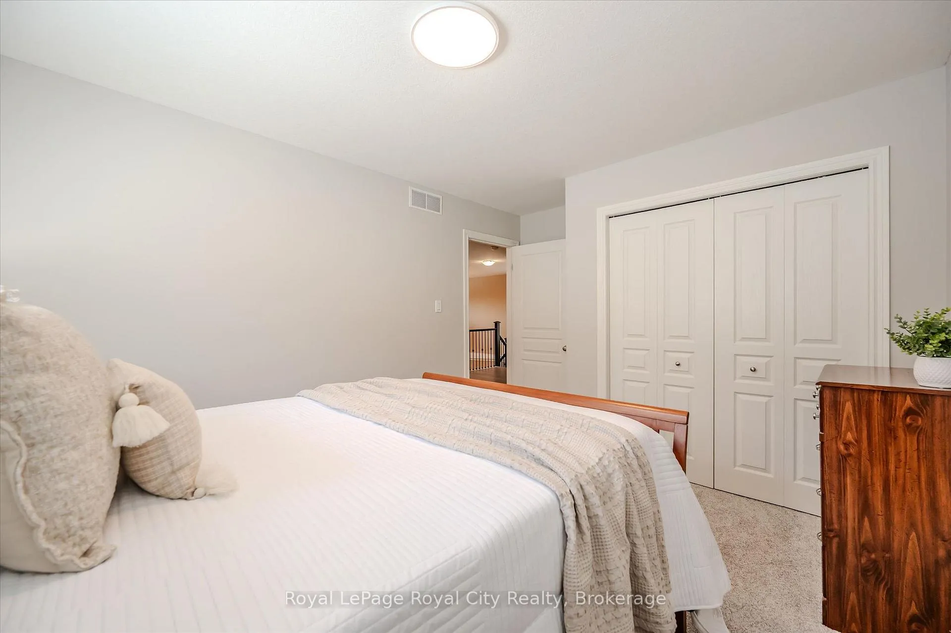 Photo 28 of 16 Hall Avenue, Guelph, Pineridge/Westminster Woods — HOMEH