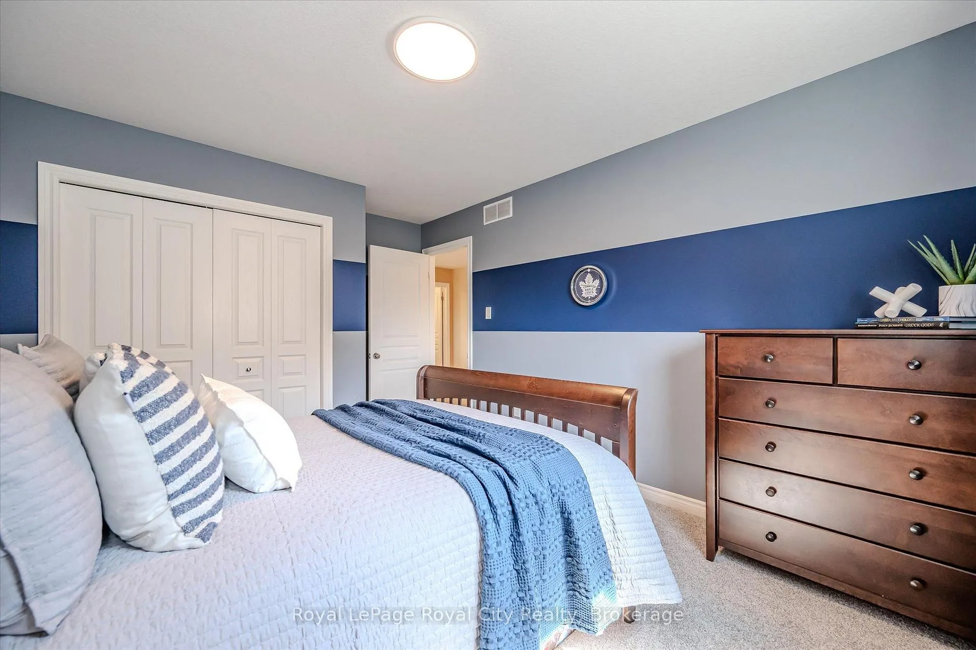 Photo 31 of 16 Hall Avenue, Guelph, Pineridge/Westminster Woods — HOMEH