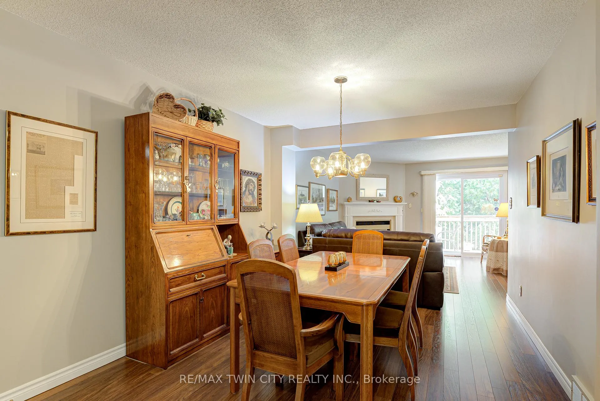 Photo 9 of Unit 12, 523 Beechwood Drive, Waterloo, Beechwood West — HOMEH